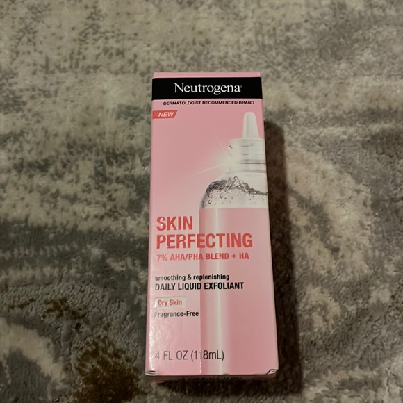 Neutrogena Skincare Nwt Neutrogena Aha Bha Liquid Exfoliant Poshmark